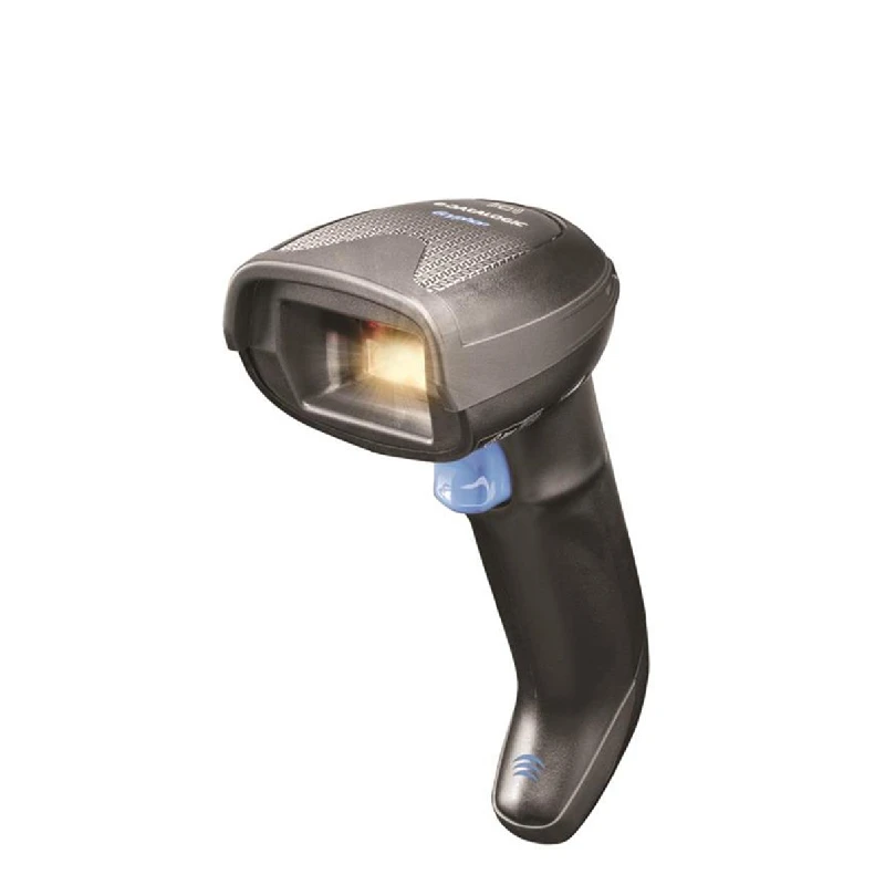 Lettore barcode wireless Datalogic Gryphon GBT4500 con ricarica a induzione mostrato sulla sua base di ricarica e trasferimento dati.